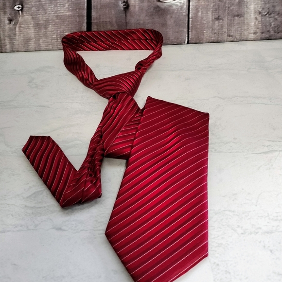 Sean John Men's Silk Necktie Tie Red Striped Formal Business Wear - Picture 13 of 13